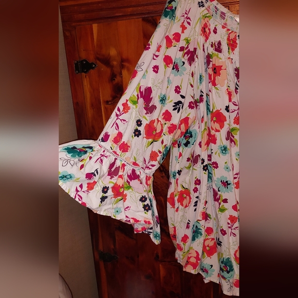 Terra & Sky Boho 2X flare 3/4 sleeve NWOT smoke free home - Picture 2 of 3